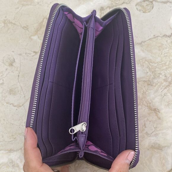 NWT Vegan Leather Long Zippered Wallet Purple & Pink Heart - Picture 10 of 10